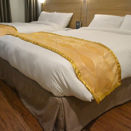 Vista Real Hotel Tagaytay City Eksteriør billede