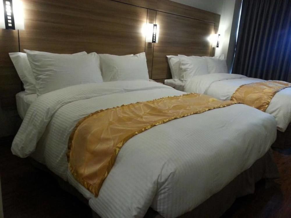 Vista Real Hotel Tagaytay City Eksteriør billede