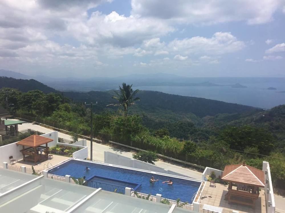 Vista Real Hotel Tagaytay City Eksteriør billede