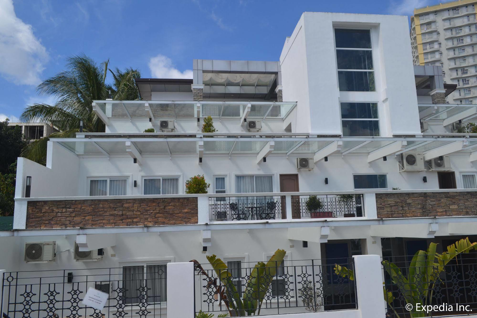 Vista Real Hotel Tagaytay City Eksteriør billede